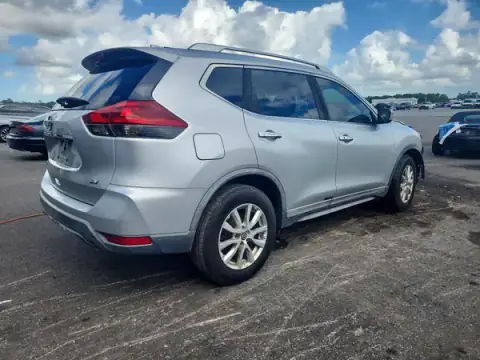 KNMAT2MT2JP592523 — 2018 Nissan Rogue, photo 3 from Copart 28.09.2026, Front end