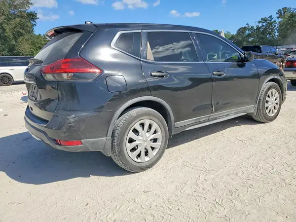 KNMAT2MT2JP584079 — 2018 Nissan Rogue, zdjęcie 3 z Copart 01.10.2026, Normalne zużycie