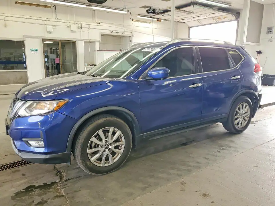 KNMAT2MV3JP567471 Nissan Rogue 2018 — повреждение Задняя часть, фото до ремонта