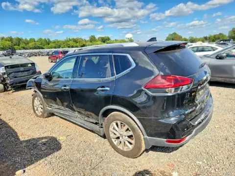 KNMAT2MV2JP607281 — 2018 Nissan Rogue, photo 2 from Copart, Front end