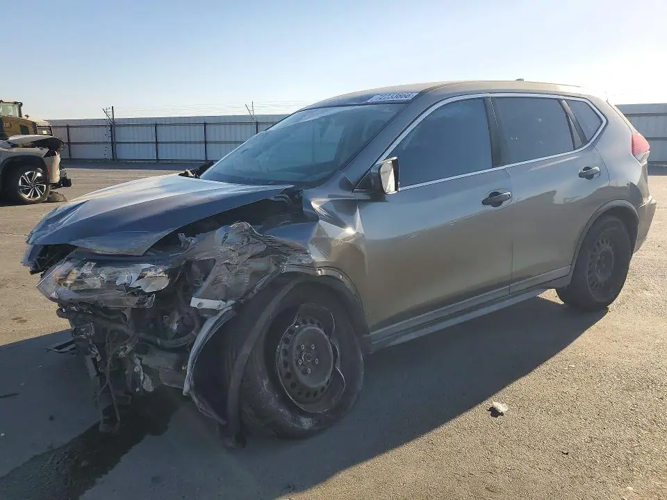 KNMAT2MT3JP512646 Nissan Rogue 2018 — uszkodzenie Przód, zdjęcie przed naprawą