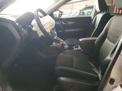KNMAT2MV0JP567721 — 2018 Nissan Rogue, zdjęcie 7 z Copart, Przód