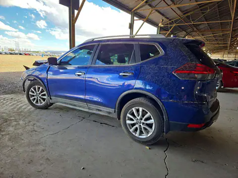 KNMAT2MT8JP547327 — 2018 Nissan Rogue, foto 2 de Copart 26.10.2026, Parte delantera