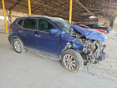 KNMAT2MT8JP547327 — 2018 Nissan Rogue, foto 4 de Copart 26.10.2026, Parte delantera