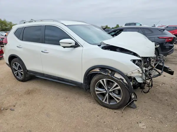 5N1AT2MT7KC798604 — 2019 Nissan Rogue, photo 4 from Copart, Front end