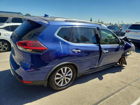 KNMAT2MT1KP557506 — 2019 Nissan Rogue, zdjęcie 3 z Copart 13.10.2026, Przód