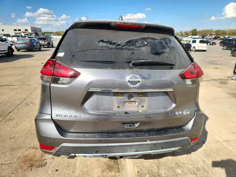 KNMAT2MT5KP558982 — 2019 Nissan Rogue, Dachowanie, zdjęć przed naprawą