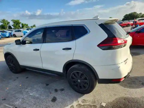 KNMAT2MV8LP538065 — 2020 Nissan Rogue, photo 2 from Copart, Front end