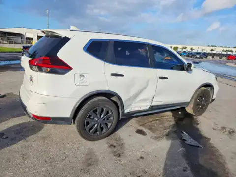 KNMAT2MV8LP538065 — 2020 Nissan Rogue, photo 3 from Copart, Front end