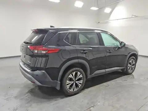 5N1AT3BB5MC748142 — 2021 Nissan Rogue, photo 3 from Copart 02.10.2026, Minor dents and scratches