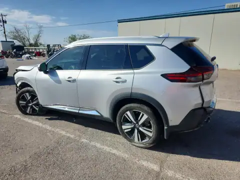 JN8AT3DCXMW106397 — 2021 Nissan Rogue, zdjęcie 2 z Copart, Przód