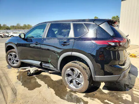 5N1BT3BA2SC805101 — 2025 Nissan Rogue, photo 2 from Copart 22.10.2026, Side
