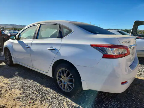 3N1AB7AP1FY380910 — 2015 Nissan Sentra, photo 2 from Copart 14.10.2026, Mechanical damage
