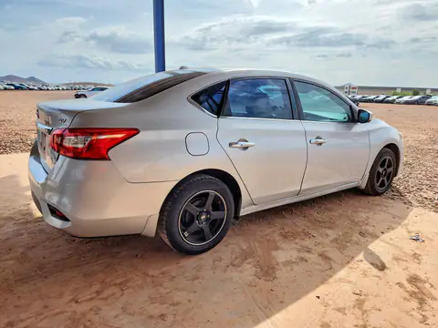 3N1AB7AP6HY360431 — 2017 Nissan Sentra, photo 3 from Copart 29.09.2026, Side