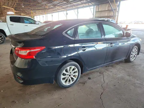 3N1AB7AP4HY251871 — 2017 Nissan Sentra, photo 3 from Copart 28.10.2026, Front end