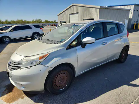 3N1CE2CPXFL409253 — 2015 Nissan Versa NOTE, Historia uszkodzeń (Damage History), zdjęć przed naprawą
