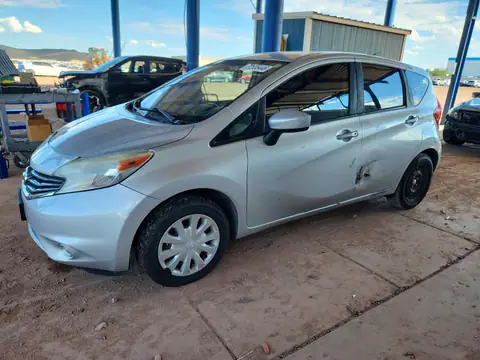 3N1CE2CP4FL407837 — 2015 Nissan Versa NOTE, Lateral (Side), fotos antes de reparar