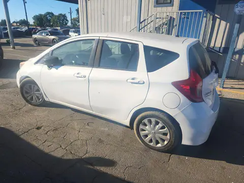 3N1CE2CP3HL352185 — 2017 Nissan Versa NOTE, foto 2 de Copart 19.10.2026, Parte trasera