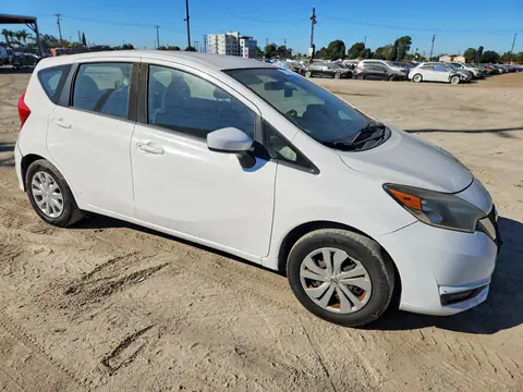 3N1CE2CP3HL352185 — 2017 Nissan Versa NOTE, foto 4 de Copart 19.10.2026, Parte trasera