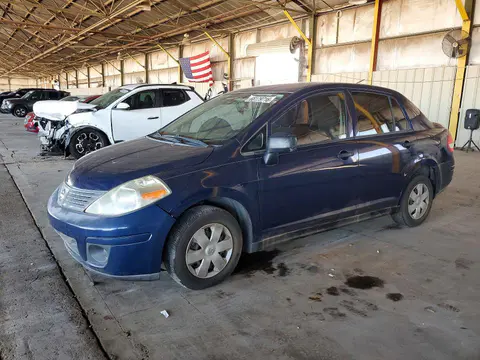 3N1CC11E99L499372 — 2009 Nissan Versa, Передняя часть (Front End), фото до ремонта