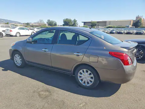 2013 NISSAN VERSA VIN 3N1CN7APXDL829155 фото 2