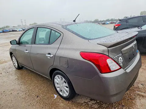 3N1CN7AP5GL865565 — 2016 Nissan Versa, photo 2 from Copart 06.10.2026, Minor dents and scratches