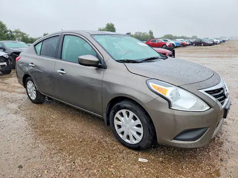 3N1CN7AP5GL865565 — 2016 Nissan Versa, photo 4 from Copart 06.10.2026, Minor dents and scratches