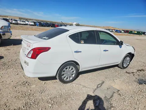 3N1CN7AP6GL863355 — 2016 Nissan Versa, zdjęcie 3 z Copart 16.10.2026, Przód