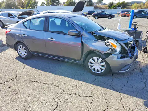 3N1CN7AP4HL851786 — 2017 Nissan Versa, photo 4 from Copart 16.10.2026, Front end