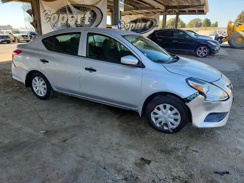3N1CN7AP6HL805912 — 2017 Nissan Versa, photo 4 from Copart 15.10.2026, Front end