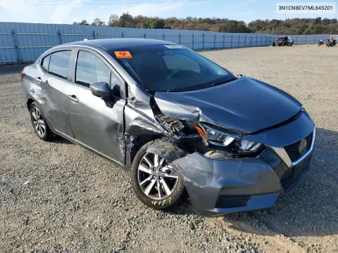 3N1CN8EV7ML845201 — 2021 Nissan Versa, фото 4 с аукциона Copart, ПЕРЕДНЯЯ ЧАСТЬ