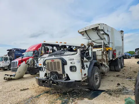 2022 PETERBILT 520 VIN 3BPDLJ0X4NF113051 фото 2