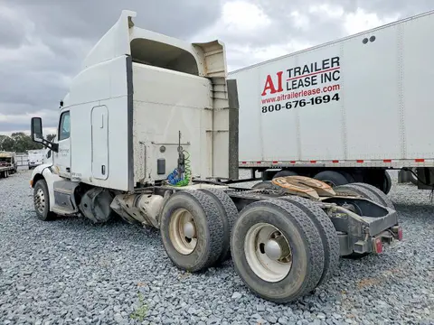 2015 Peterbilt 579 VIN 1XPBDP9X5FD255443 фото 3