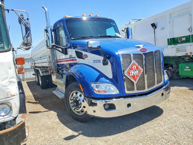 2017 PETERBILT 579 VIN 1NPBLP9X2HD368928 фото 1