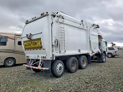 2013 PETERBILT - VIN 3BPZX20X8DF208582 фото 4