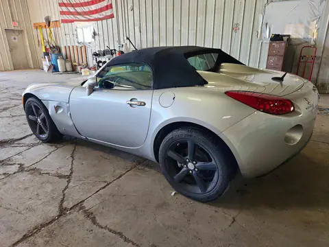 2009 PONTIAC SOLSTICE VIN 1G2MB35B09Y100030 фото 2