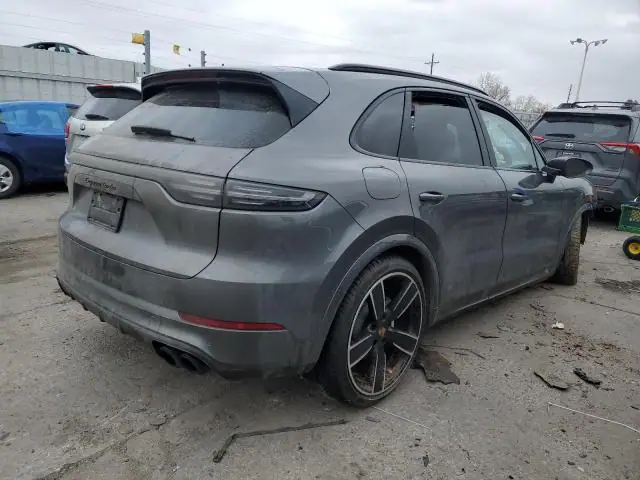 WP1AF2AY4MDA36774 — 2021 Porsche Cayenne Turbo, photo 3 from Copart 06.10.2026, Vandalism