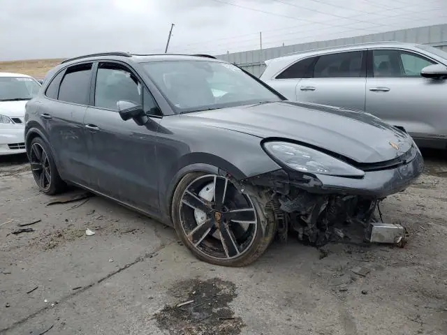 WP1AF2AY4MDA36774 — 2021 Porsche Cayenne Turbo, photo 4 from Copart 06.10.2026, Vandalism