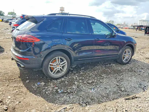 WP1AA2A2XGLA00284 — 2016 Porsche Cayenne, photo 3 from Copart 14.10.2026, Flood