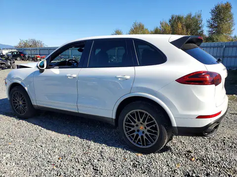 WP1AA2A23HKA89834 — 2017 Porsche Cayenne, zdjęcie 2 z Copart 19.10.2026, Przód