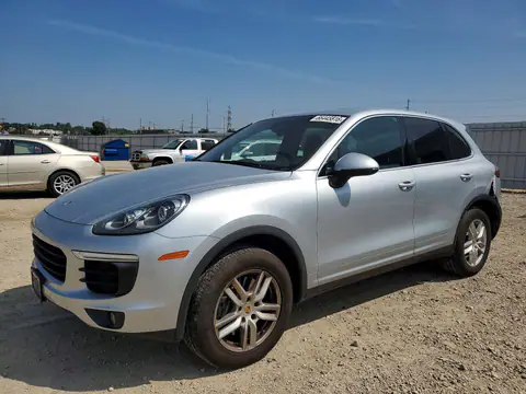 WP1AA2A20JKA03787 — 2018 Porsche Cayenne, Задняя часть (Rear End), фото до ремонта