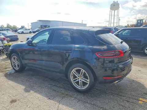2017 PORSCHE MACAN VIN WP1AA2A58HLB05997 фото 2