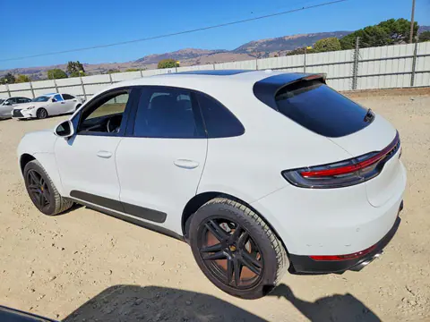 2020 Porsche Macan VIN WP1AB2A53LLB31588 фото 2