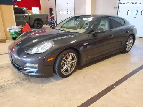 WP0AA2A71CL015120 — 2012 Porsche Panamera, Подтопление, фото до ремонта