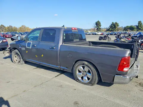 2020 RAM 1500 Classic VIN 1C6RR6TT2LS135518 фото 2