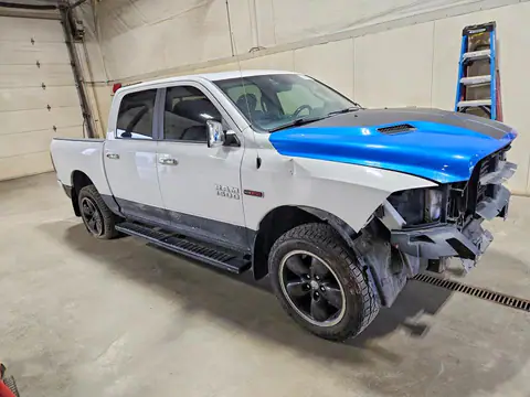 1C6RR7PM2FS724193 — 2015 RAM 1500, zdjęcie 4 z Copart 20.10.2026, Uszkodzenia mechaniczne