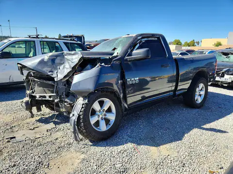 3C6JR6AT2GG206343 — 2016 RAM 1500, Передняя часть (Front End), фото до ремонта