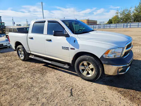 3C6RR7KT1GG315822 — 2016 RAM 1500, photo 4 from Copart 21.10.2026, Minor dents and scratches