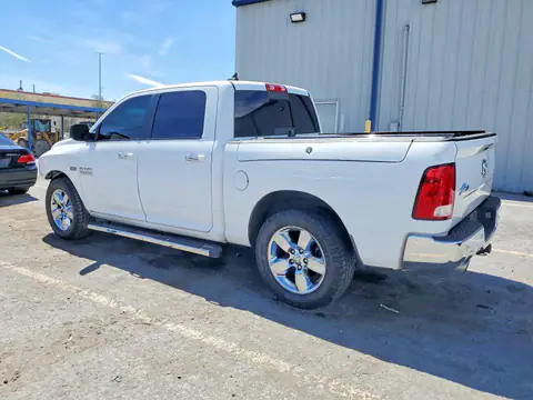 1C6RR6LT2HS684448 — 2017 RAM 1500, zdjęcie 2 z Copart 15.10.2026, Przód