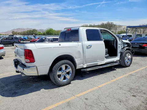 1C6RR6LT2HS684448 — 2017 RAM 1500, zdjęcie 3 z Copart 15.10.2026, Przód